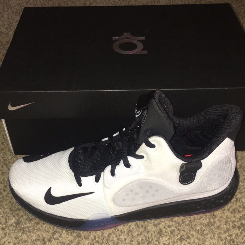 Men’s 8 women’s 9.5 brand new never worn
